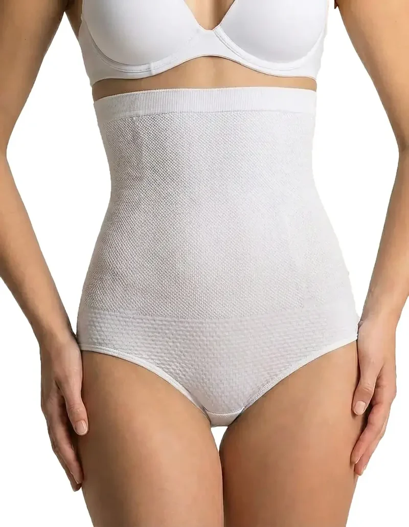 Fine Woman Push up corrigerende slip - Billenbroekje